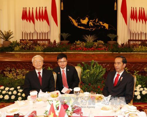 阮富仲参加印尼总统主办的招待宴会。（图片来源：越通社）