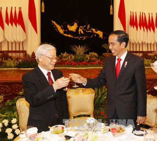 阮富仲参加印尼总统主办的招待宴会。（图片来源：越通社）