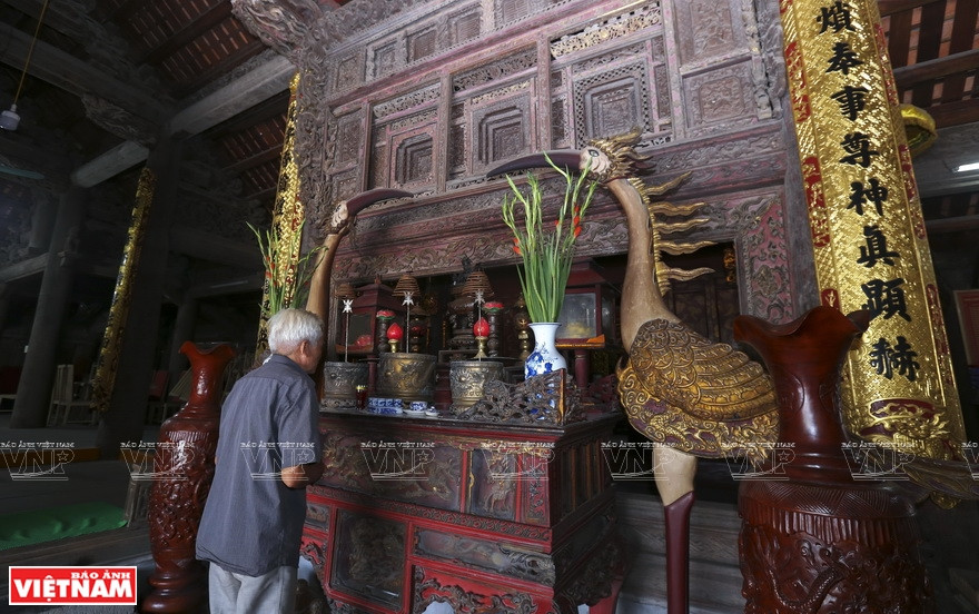 据史册记载，廷榜祠亭始建于1700年，于1736年完工。廷榜村一名官员阮硕良是祠亭的创始人。《越南画报》记者 越强 摄