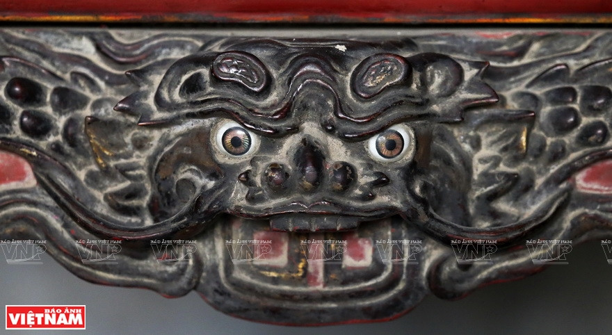 龙形装饰花纹。《越南画报》记者 越强 摄