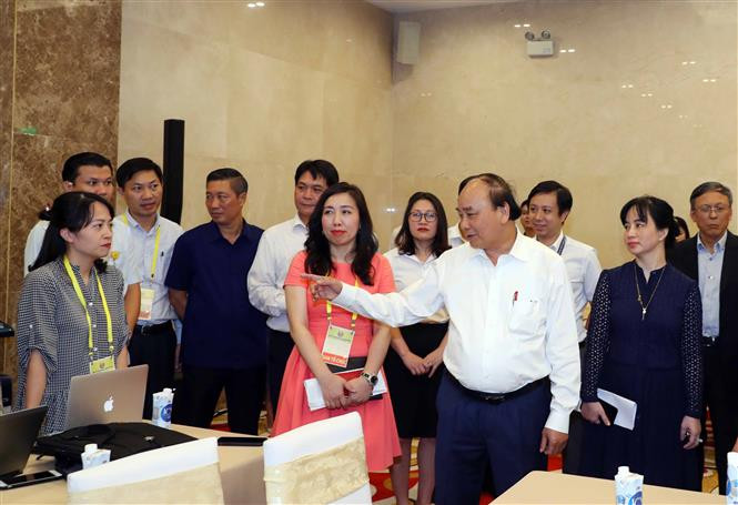 预计将有300名国内外嘉宾出席峰会开幕式，以及约200名国内外记者进行报道。越通社记者 统一 摄