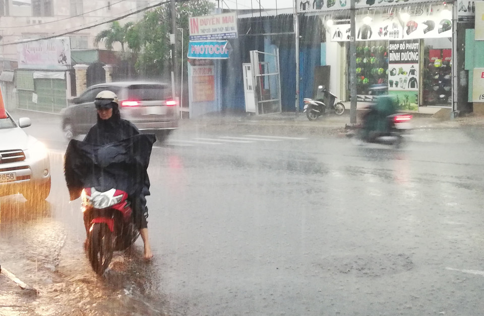截至11月25日下午，平阳省出现大范围强降雨天气。越通社记者 海鸥 摄