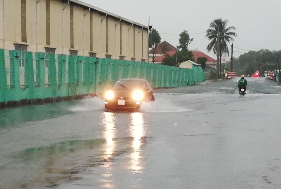 截至11月25日下午，平阳省出现大范围强降雨天气。越通社记者 海鸥 摄