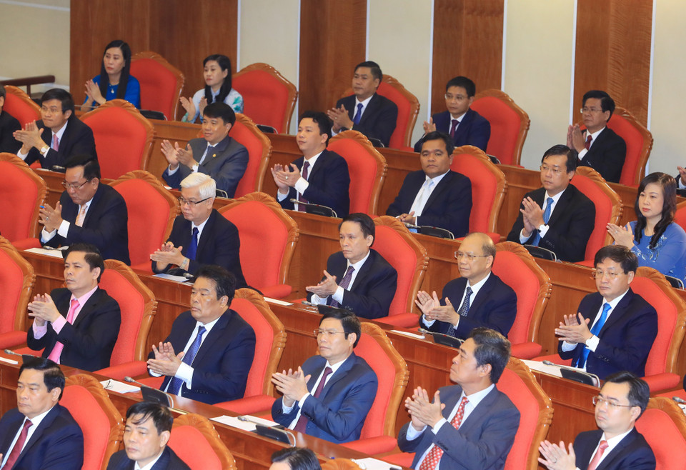 出席越共第十二届中央委员会第六次全体会议的代表。（图片来源：越通社）