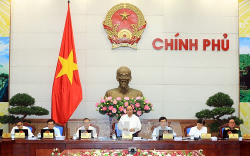 越南政府总理阮春福在会议上发表讲话。（图片来源：越通社）