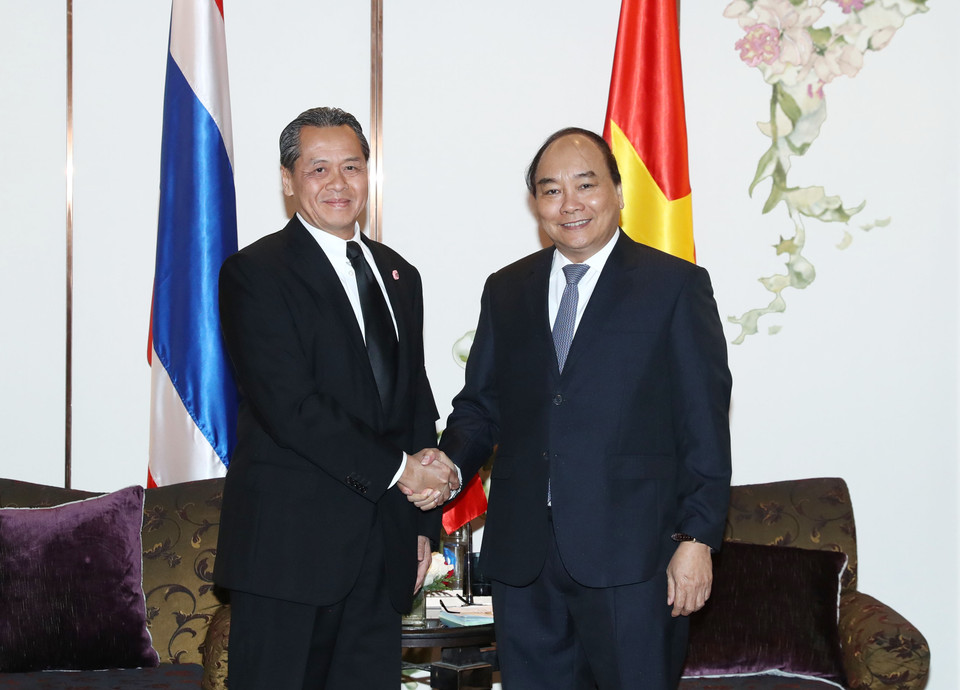 阮春福会见泰华农民银行（Kasikorn Bank）董事长兼首席执行官伍万通。（图片来源：越通社）