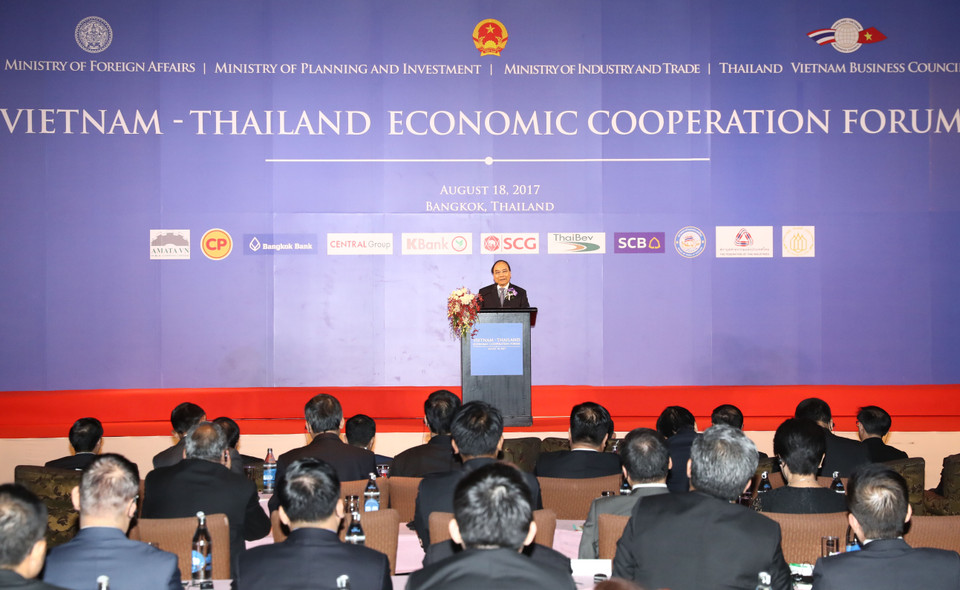​阮春福在越泰经济合作论坛上发表讲话。（图片来源：越通社） 