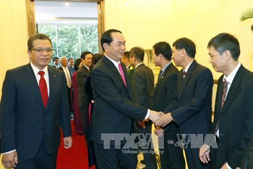 国家主席陈大光走访越南驻中国大使馆。（图片来源：越通社）