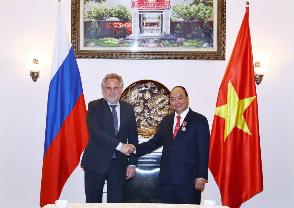 越南政府总理阮春福会见卡巴斯基实验室首席执行官Evgeny Valentinovich。图自越通社
