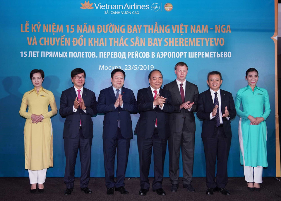 越南政府总理阮春福出席Vietnam Airlines越南至俄罗斯直达航线开通15周年纪念典礼。图自越通社