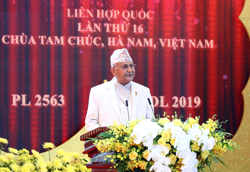 尼泊尔总理卡德加•普拉萨德•夏尔马•奥利在开幕式上发表讲话。图自越通社