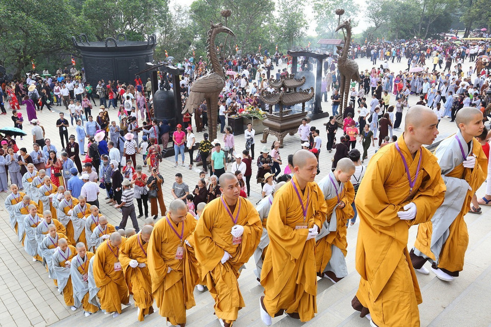 参加2019年联合国卫塞节的僧尼、佛家弟子。图自越通社
