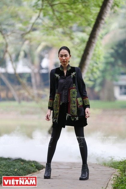 2019年秋冬季越南时尚风格。图自《越南画报》