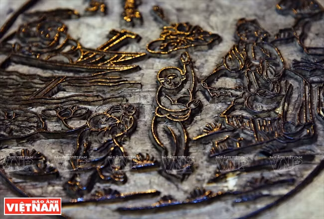 展览会展出的作品。图自《越南画报》