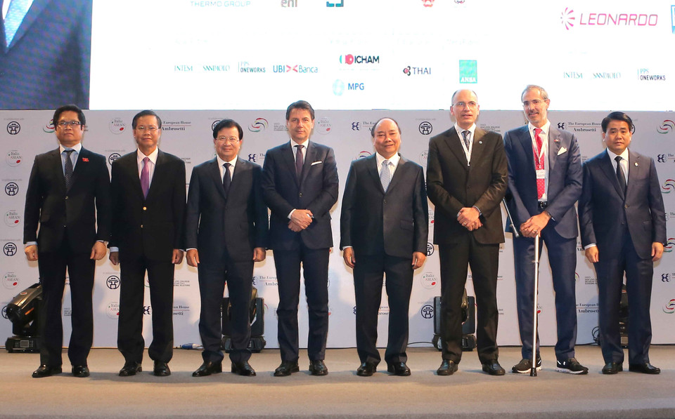 各位代表合影。图自裴尹晋