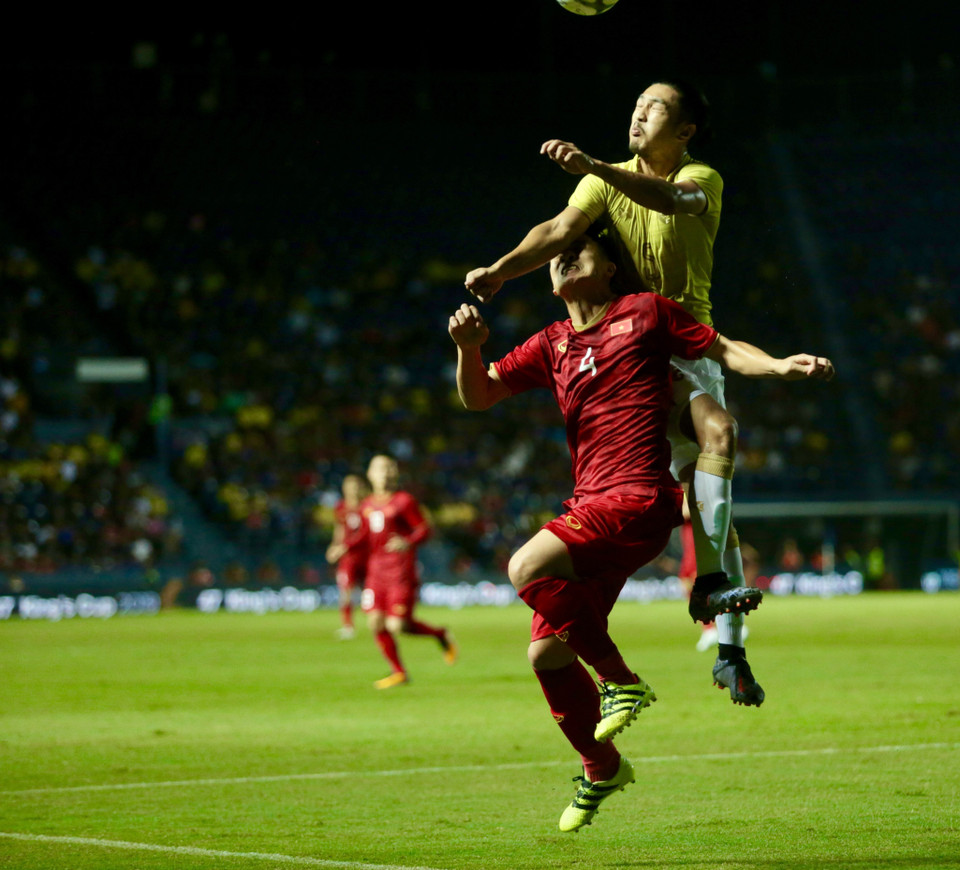 两支球队比赛的精彩瞬间。越通社记者摄 阮明进