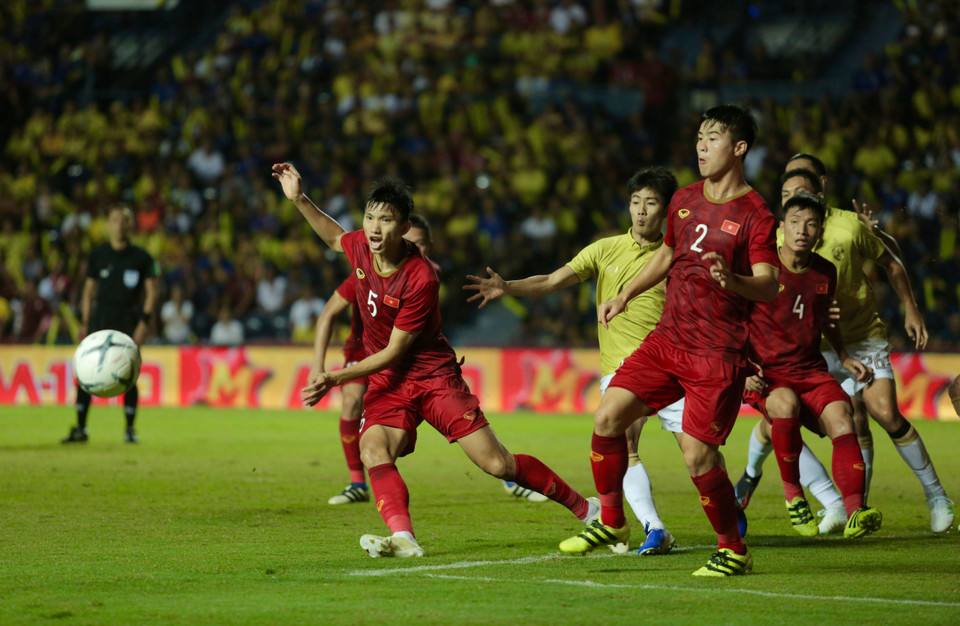 两支球队比赛的精彩瞬间。越通社记者摄 阮明进