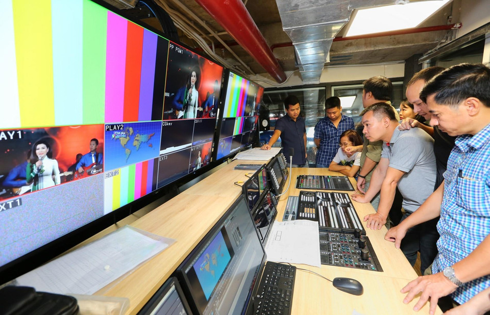 录像室的技术部门。图自越通社