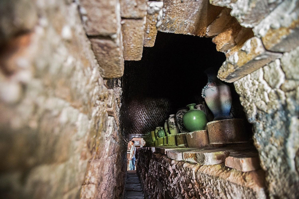 钵场陶瓷的生产厂。图自越通社