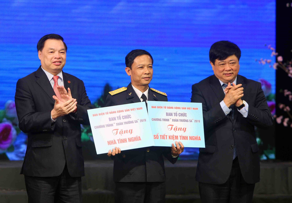 组委会赠送“爱心屋”。图自越通社