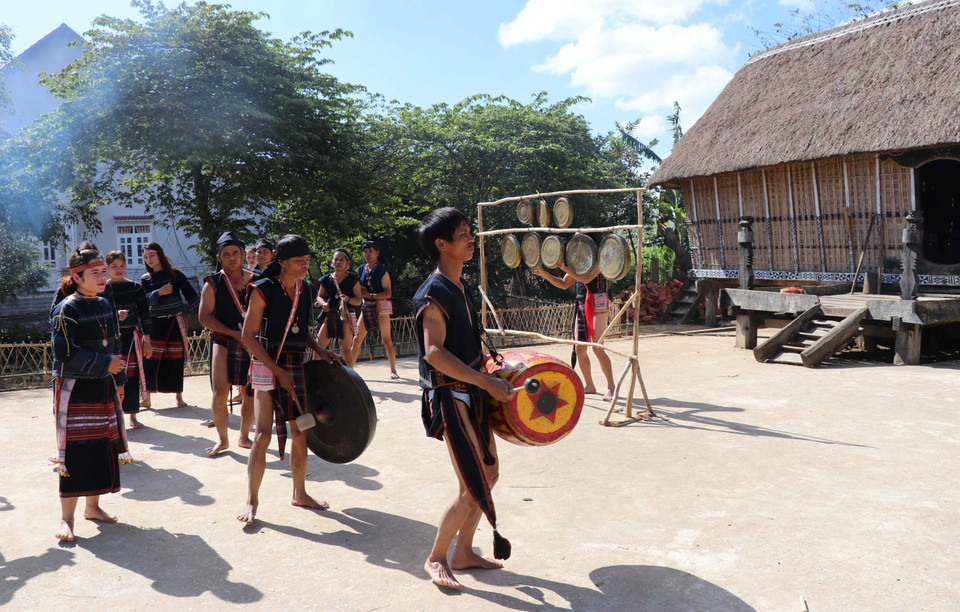 锣钲演出。越通社记者鸿蝶 摄