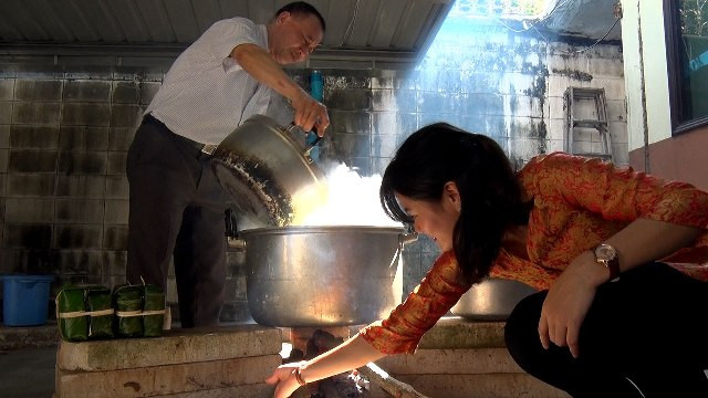 ​身处海外但旅居泰国越南人仍感受到传统春节的滋味（图片来源：人民报）