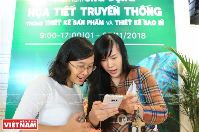 VKDC是设计学生和年经设计师交流场所。图自《越南画报》