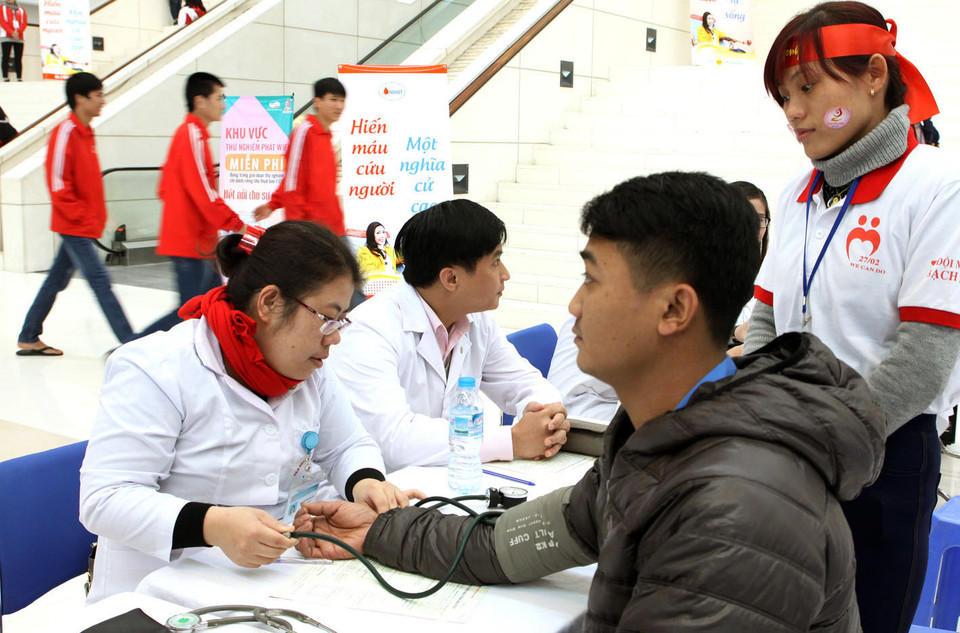 诸多志愿者参加献血节。（图片来源：越通社）