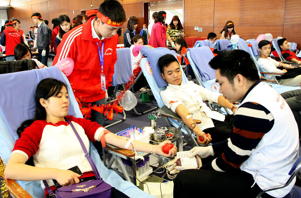 诸多志愿者参加献血节。（图片来源：越通社）