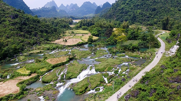 高平省具有诸多高山、森林、河流等自然美景。（图片来源：越南《人民报》）