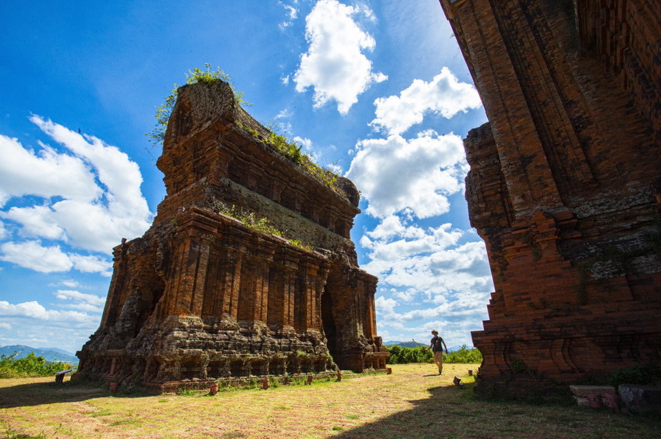 银塔是平定省占巴象征性建筑。图自越通社