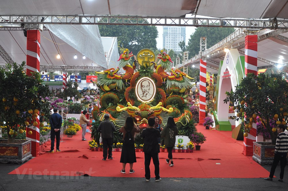 吸引参观者拍照留念的空间。越通社记者 越德 摄