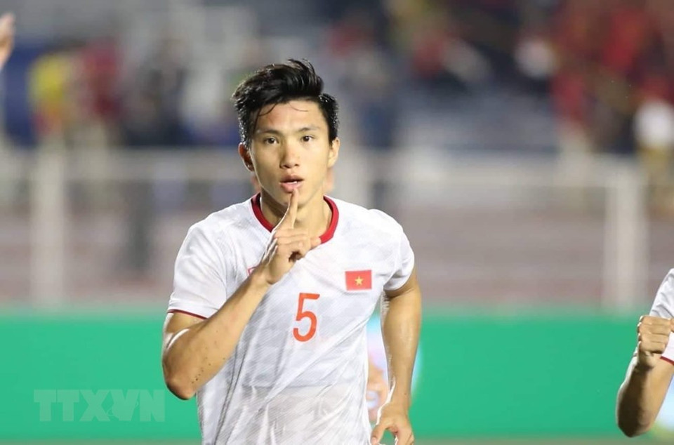 第74分钟，越南后卫段文厚梅开二度。越南队以3比0击败印尼队，夺得第30届东运会男足金牌。越通社记者 黄灵 摄