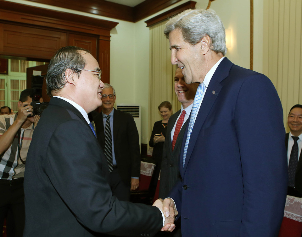 阮善仁会见约翰·克里。（图片来源：越通社）