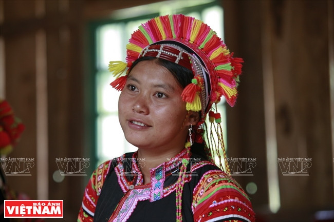 昔日，拉胡族人尚未建村立寨，零散居住，头巾成为本族人相认的特点。图自 越通社/越南画报