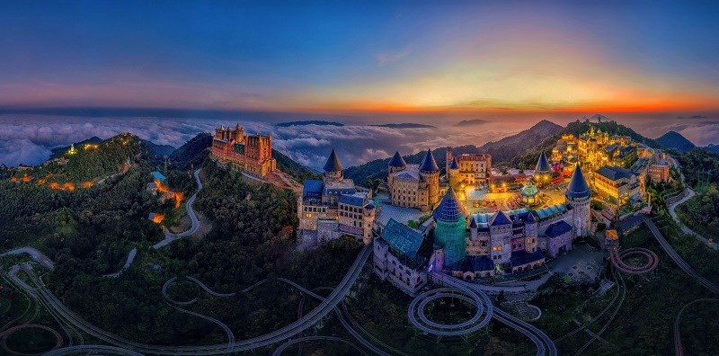 黄文传摄影师的‘岘港-巴拿山’摄影作品荣获优秀奖。图自 VIETNAM+