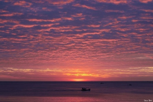 坚江省富国岛的黄昏。（图片来源：越南快讯网）