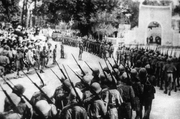 1954年5月在河内举行的奠边府大捷庆典。（图片来源：Getty）