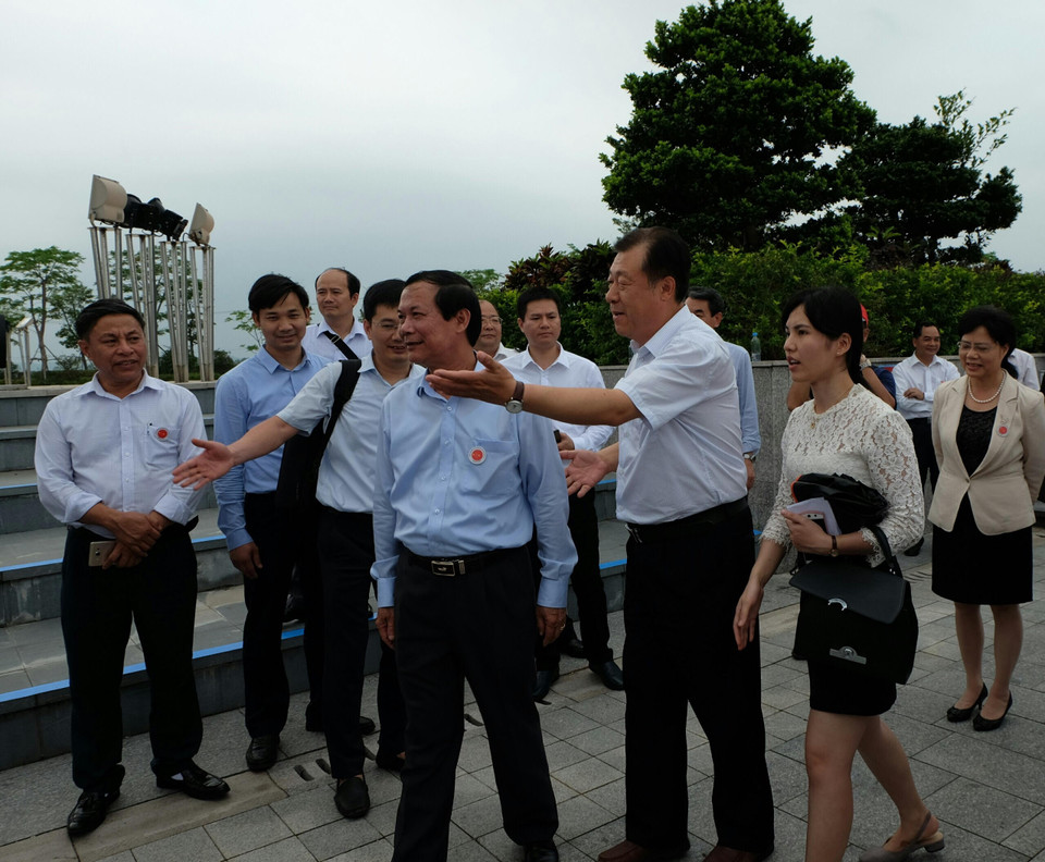 中国农业农村部副部长于康震与越南水产总局代局长阮玉威。越通社记者 祥安 摄