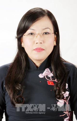 越共中央委员、国会常委委员、国会文化教育、青少年与儿童委员会副主任阮青海以296个赞成票当选第十三届国会文化教育、青少年与儿童委员会主任。