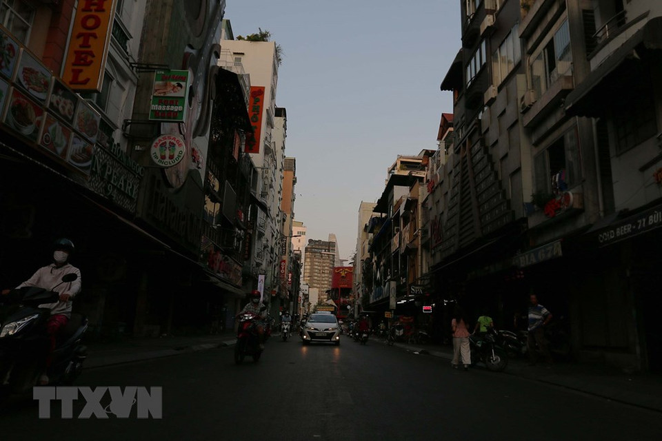 第一郡裴院步行街宾客稀少。越通社记者 清武 摄