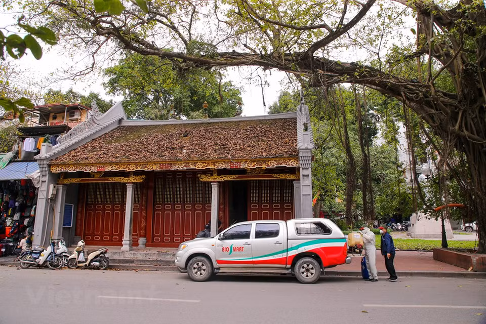 文庙-国子监遗迹区每周将进行两次消毒，以确保游客重返参观时的安全。图自越通社