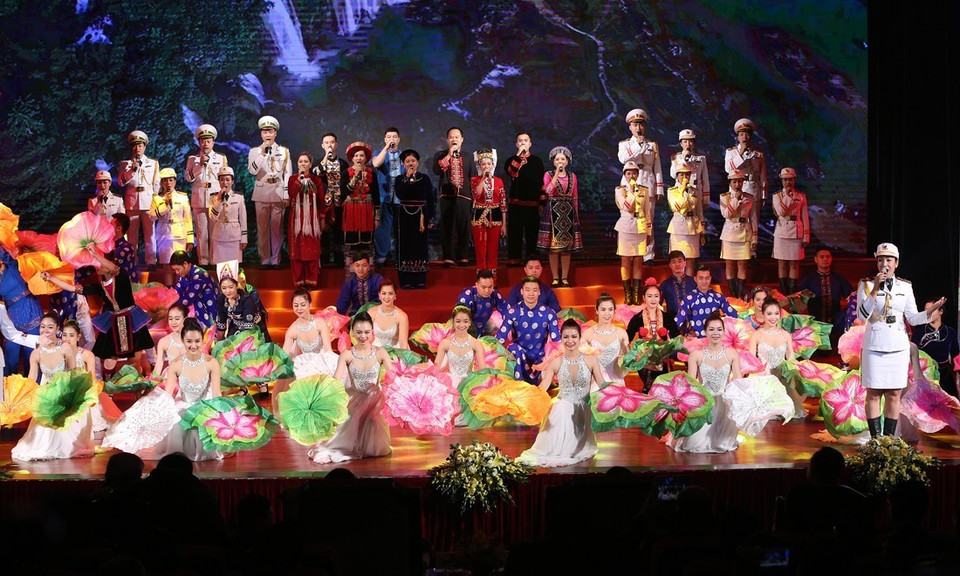 越南代表团精彩的艺术表演节目。越通社记者 杨江 摄
