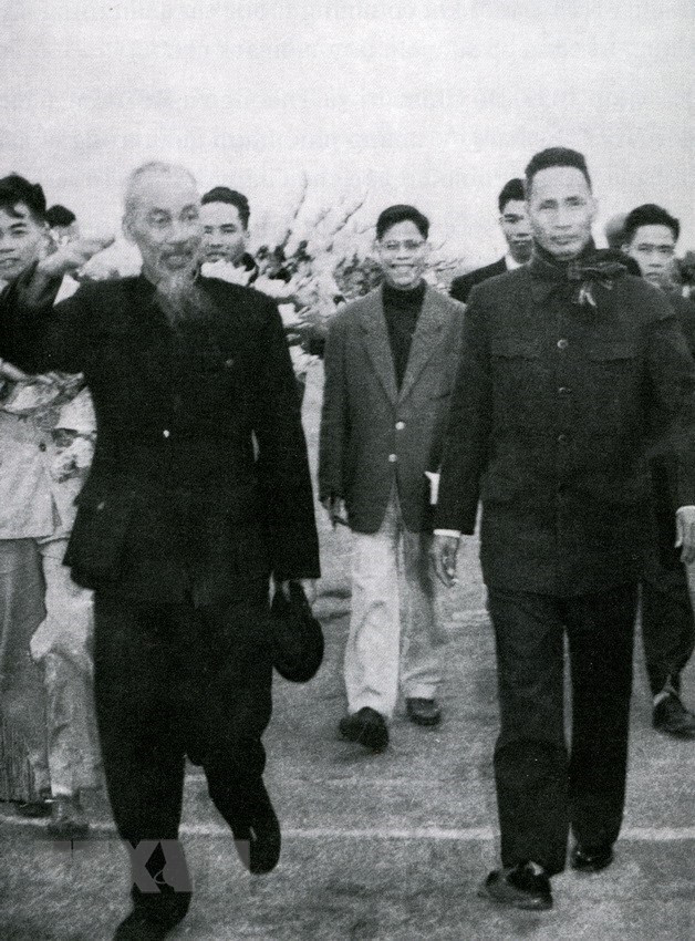 越通社记者黎越草专门报道有关胡志明主席和党、国家领导人的消息。图自越通社