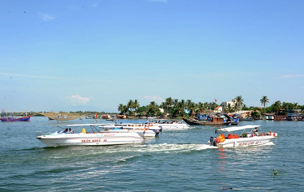 占婆岛从被联合国教科文组织成认为 世界生物圈保护 区以后 ，赴这座岛屿观光的游客量突破增加。图自越南人民报