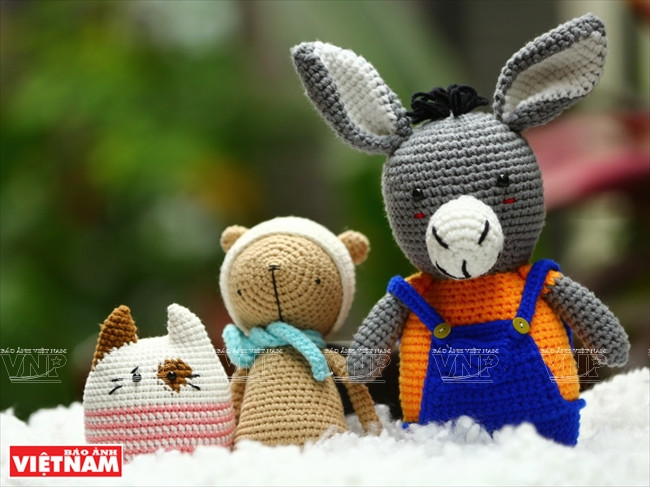 栩栩如生的毛绒玩具。图自越通社