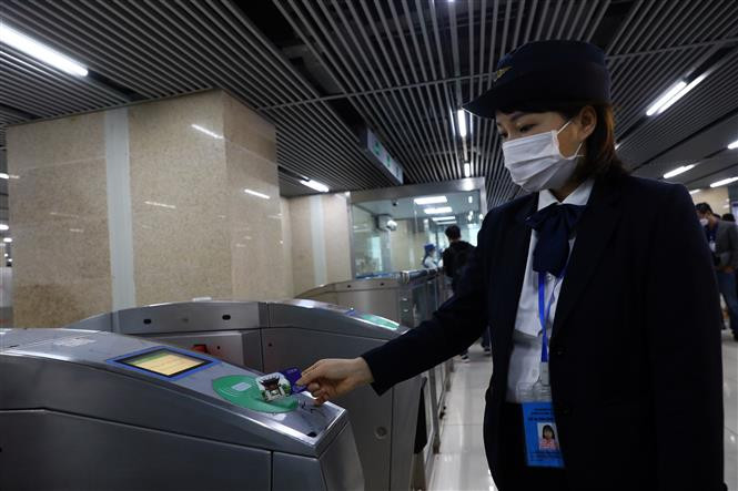 在正式投入商业运营之前，该市将为所有乘客免费提供15天的运营服务。图自越通社