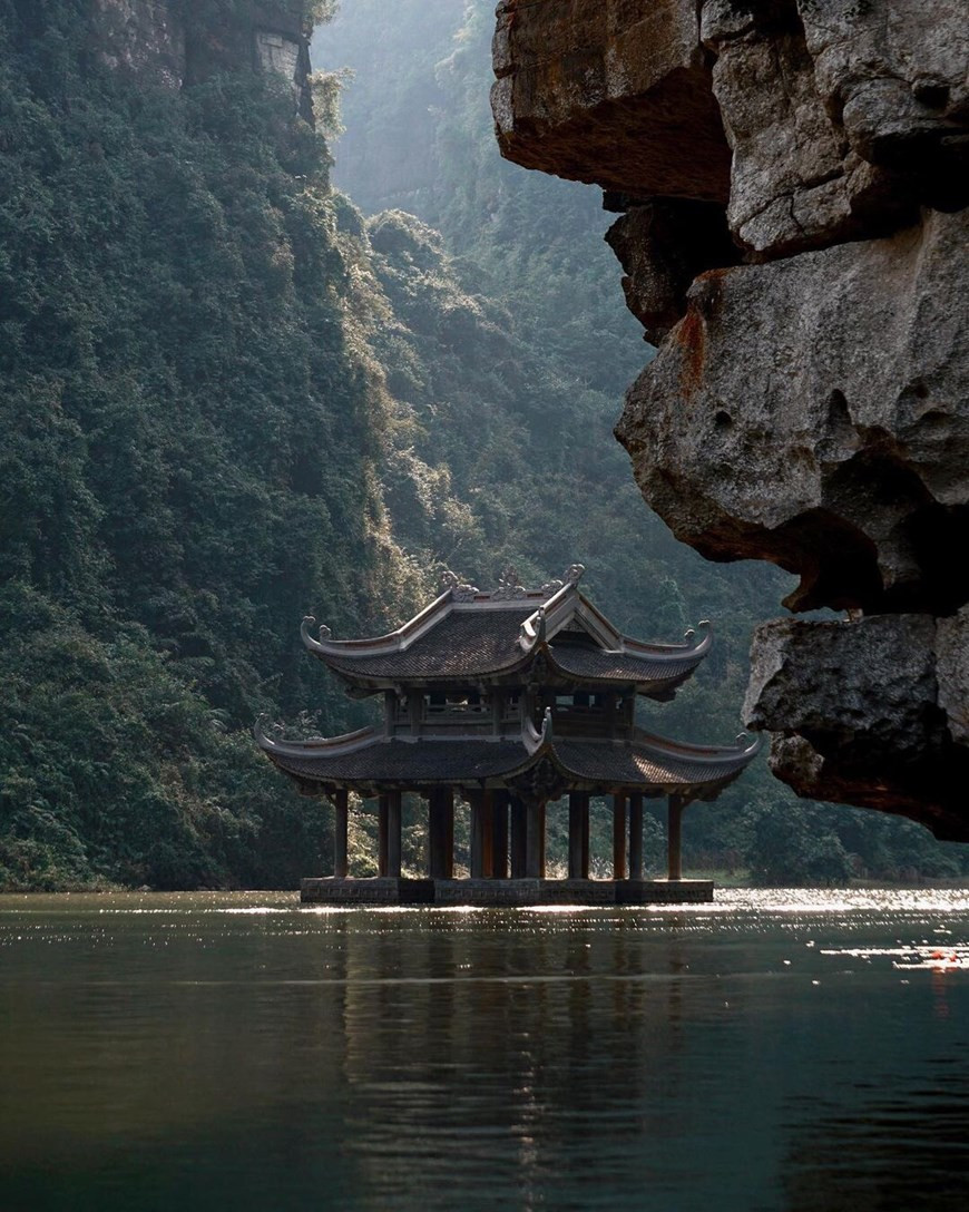 多年来，长安一直是最受欢迎的春游目的地之一。图自越通社
