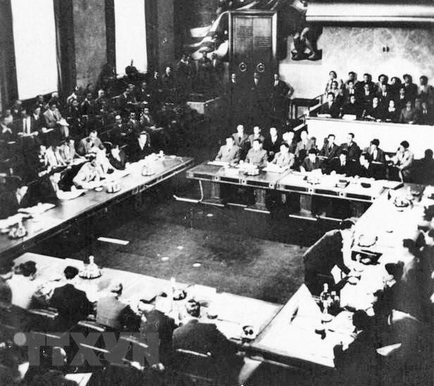 取得了“煊赫五洲，震动地球”的奠边府大捷已经逼迫法国殖民者1954年7月20日签署停止印度支那战争的日内瓦协定。（越通社资料图）