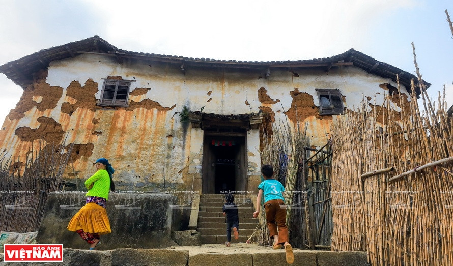 这个房屋已经有数百年历史的，目前带有被时间抹灭的痕迹。图片来源：越通社